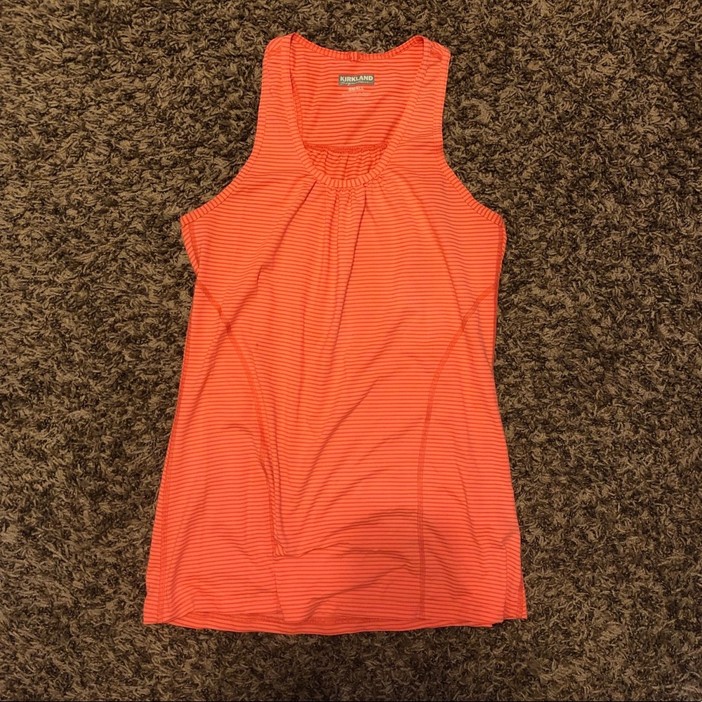 Kirkland salmon workout top small